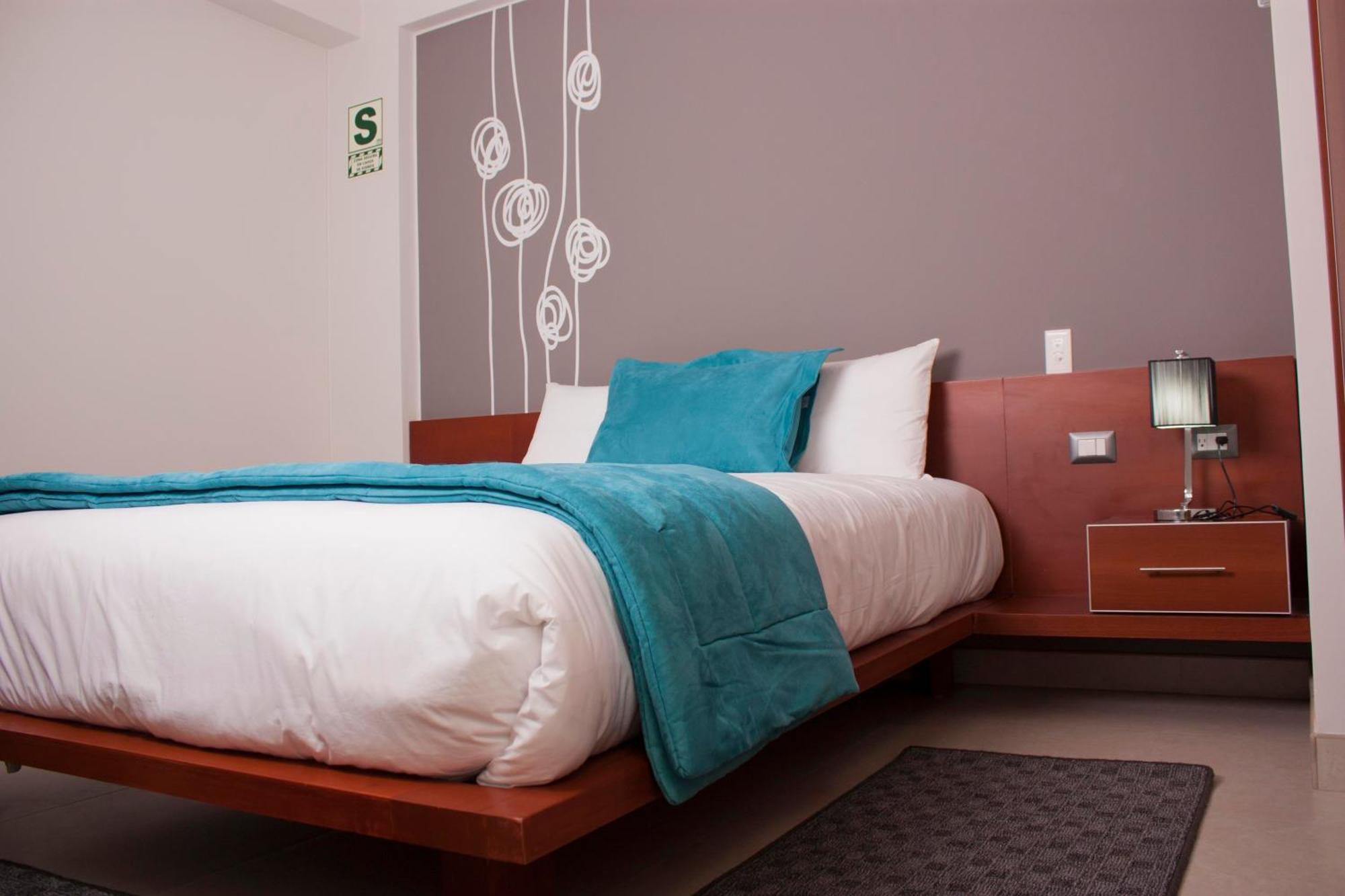 Sunec Hotel Чиклайо Экстерьер фото