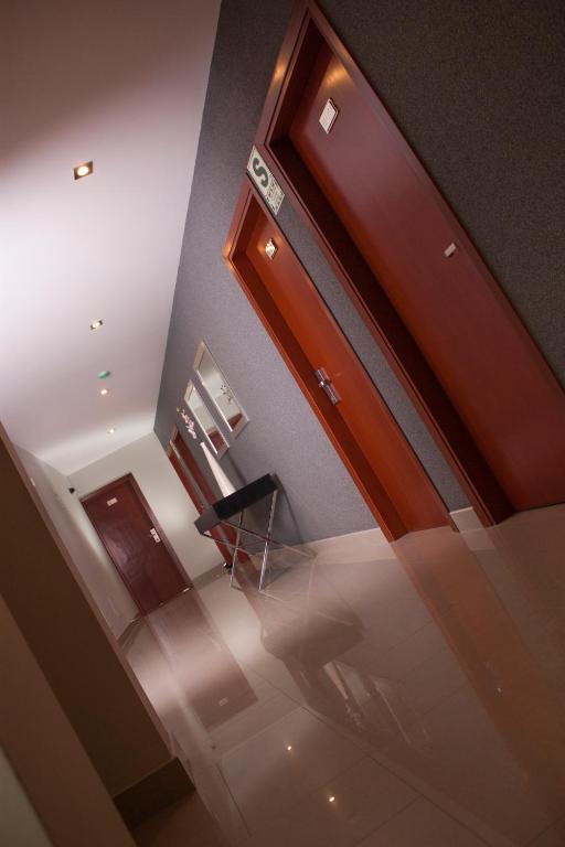 Sunec Hotel Чиклайо Экстерьер фото