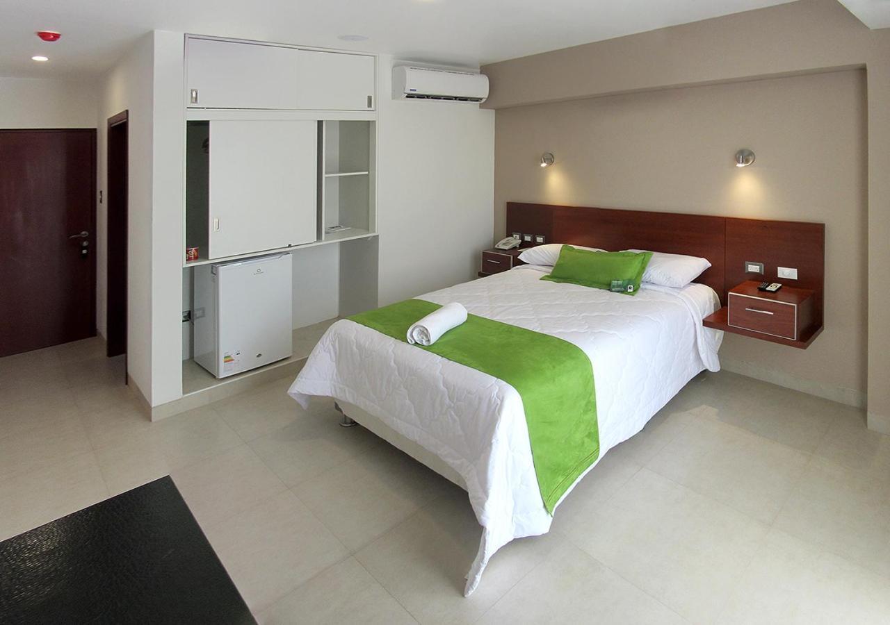 Sunec Hotel Чиклайо Экстерьер фото